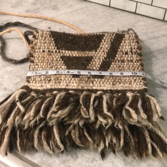 Southwestern Shoulder Bag Womens Tan Brown Handwoven Fringe Woven Southwestern - Picture 6 of 9